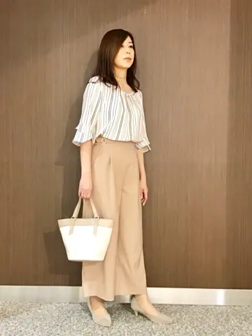 ANY SIS スタッフ コーディネート画像