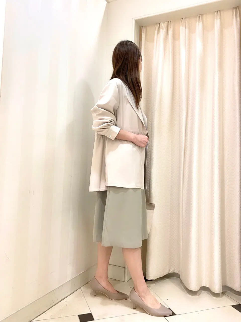 ANY SIS 金井 コーディネート画像