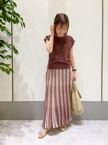 ANY SIS スタッフ コーディネート画像