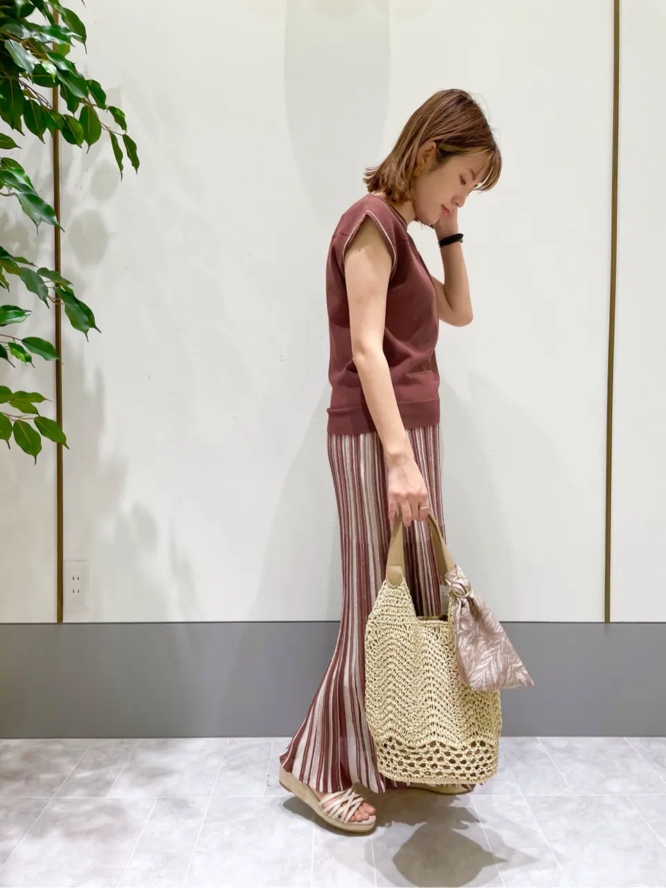 ANY SIS スタッフ コーディネート画像