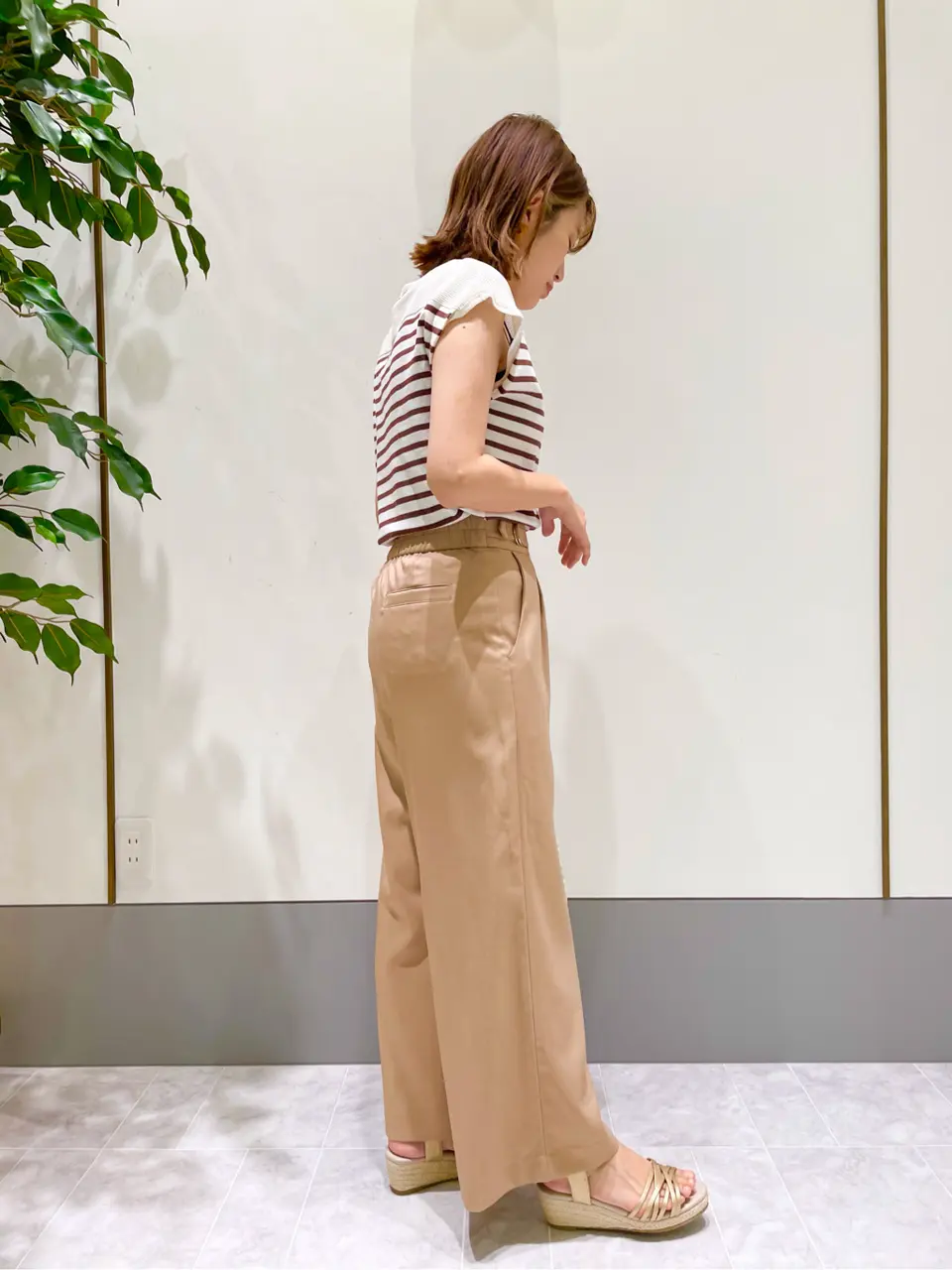 ANY SIS スタッフ コーディネート画像