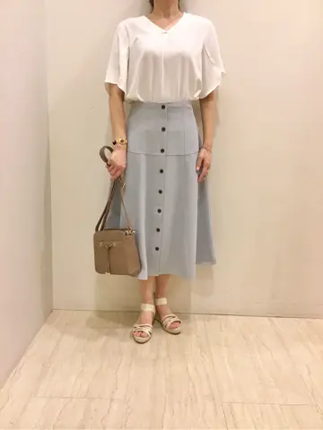 ANY SIS スタッフ コーディネート画像