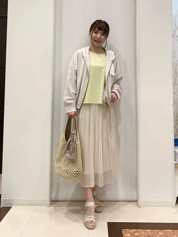 ANY SIS 横田 コーディネート画像