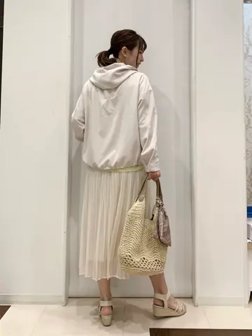 ANY SIS 横田 コーディネート画像