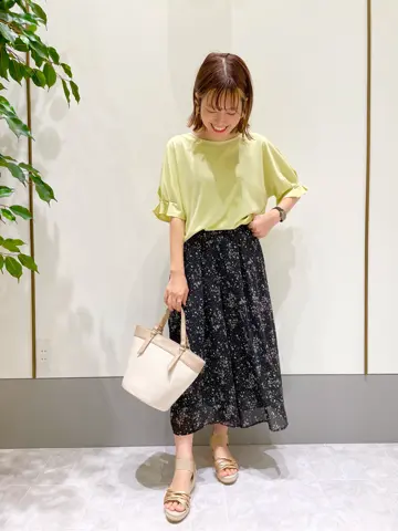 ANY SIS スタッフ コーディネート画像