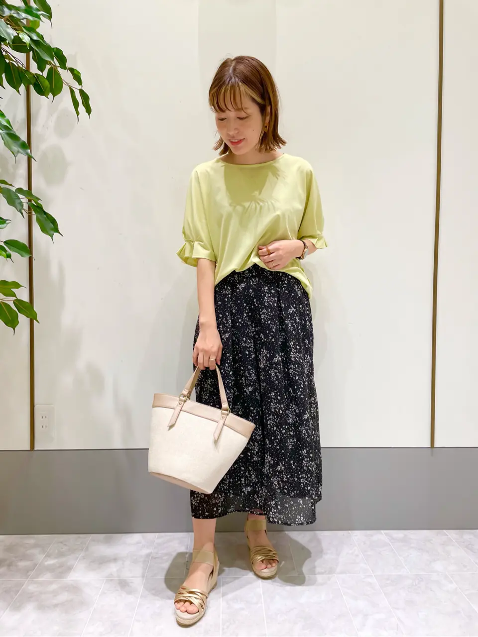 ANY SIS スタッフ コーディネート画像