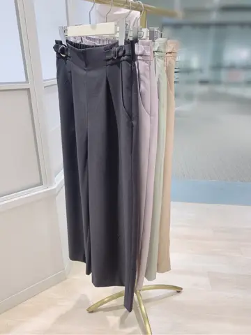 ANY SIS 新井 コーディネート画像