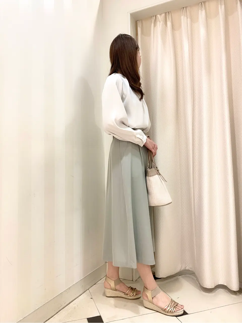 ANY SIS 金井 コーディネート画像