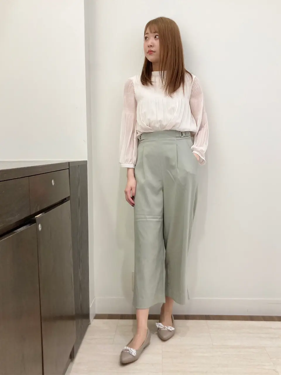 ANY SIS スタッフ コーディネート画像