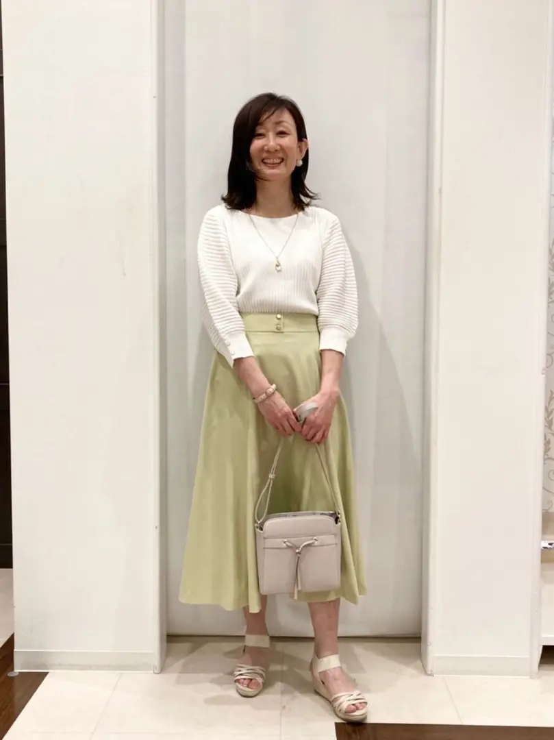 ANY SIS スタッフ コーディネート画像