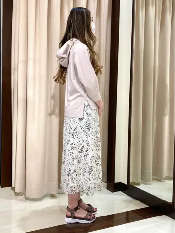 ANY SIS STAFF コーディネート画像