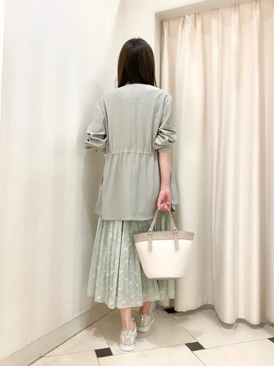 ANY SIS 金井 コーディネート画像