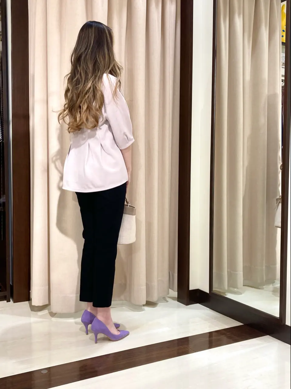 ANY SIS STAFF コーディネート画像