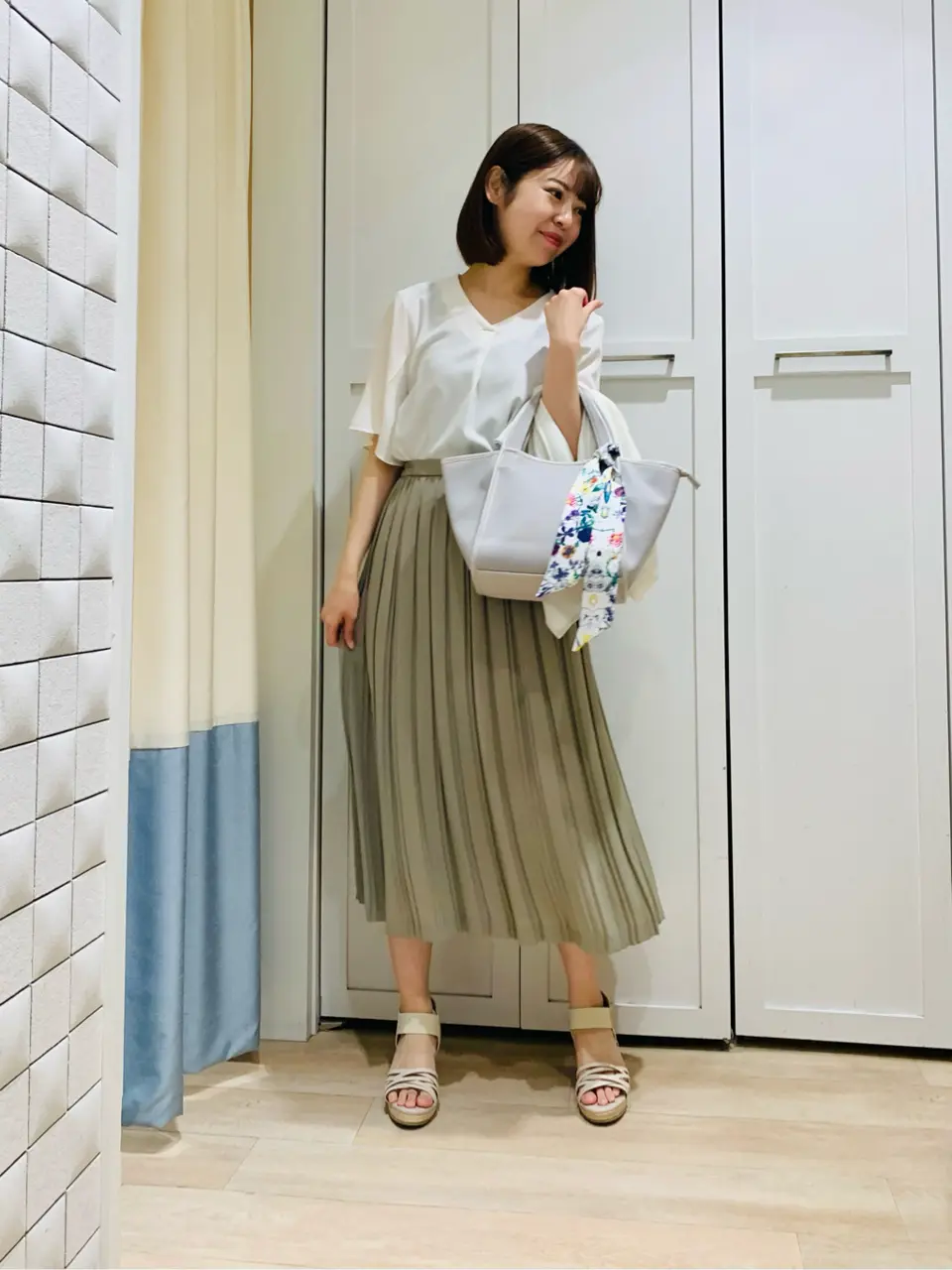 ANY SIS スタッフ コーディネート画像