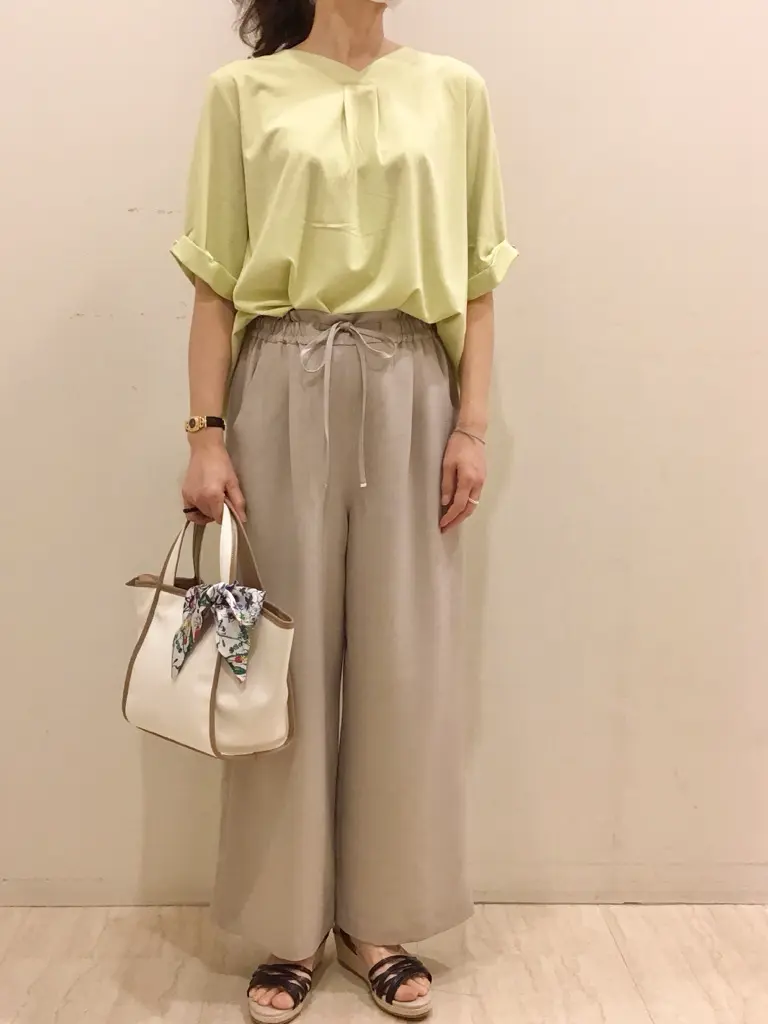  スタッフ コーディネート画像