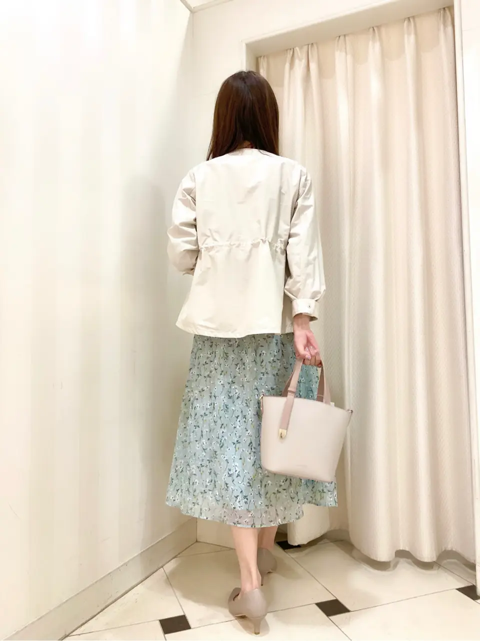 ANY SIS 金井 コーディネート画像