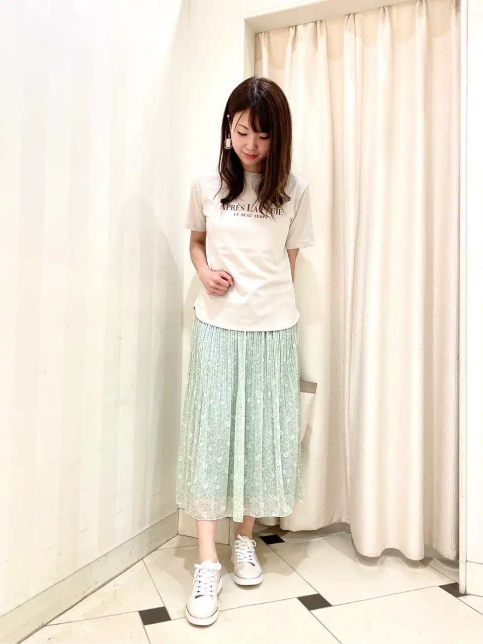 ANY SIS 金井 コーディネート画像