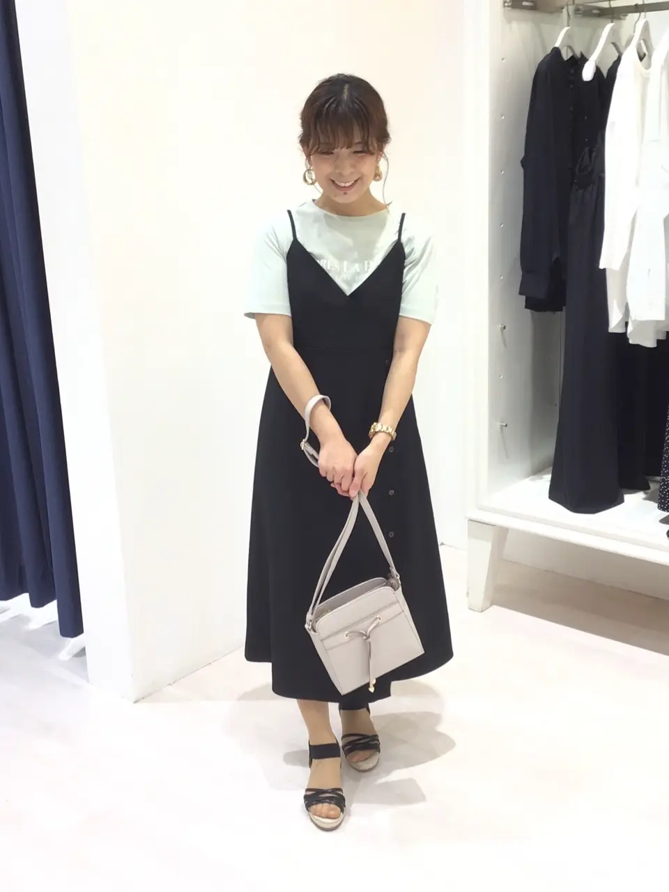 ANY SIS スタッフ コーディネート画像