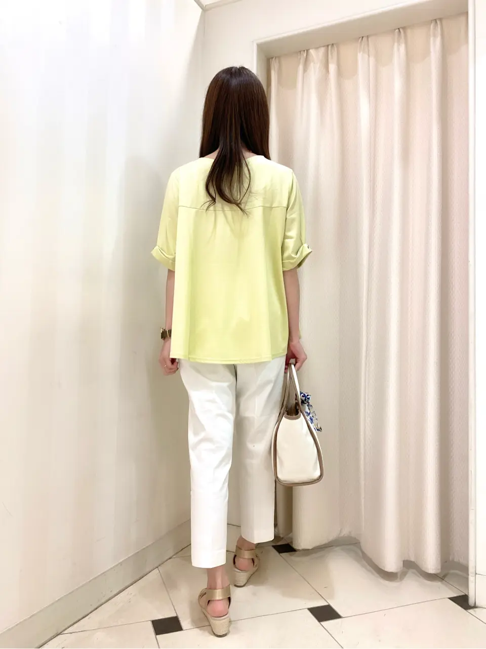 ANY SIS 金井 コーディネート画像