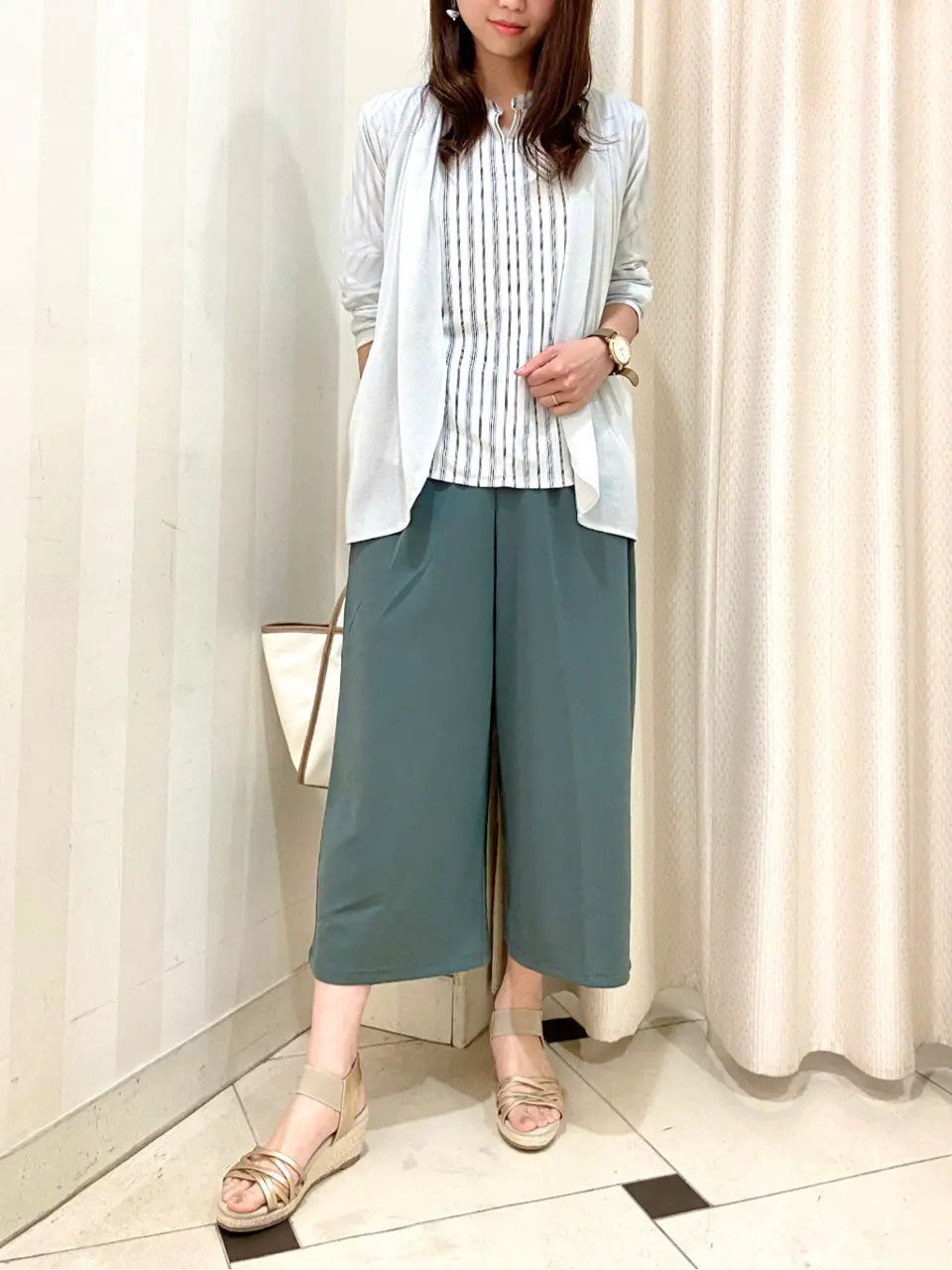 ANY SIS 金井 コーディネート画像