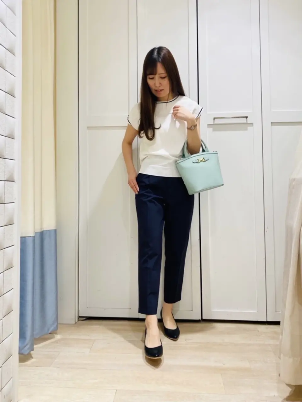 ANY SIS スタッフ コーディネート画像