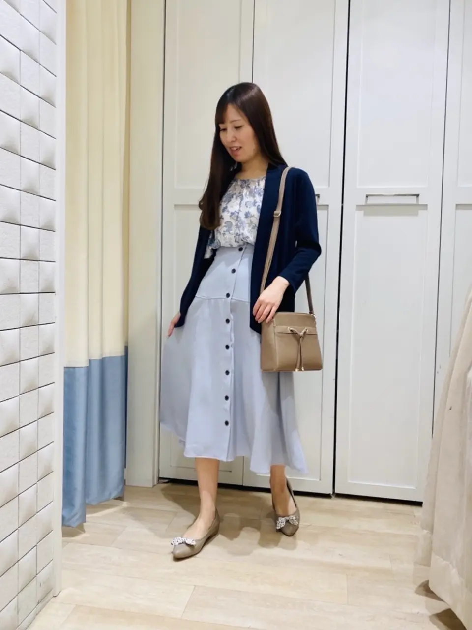 ANY SIS スタッフ コーディネート画像