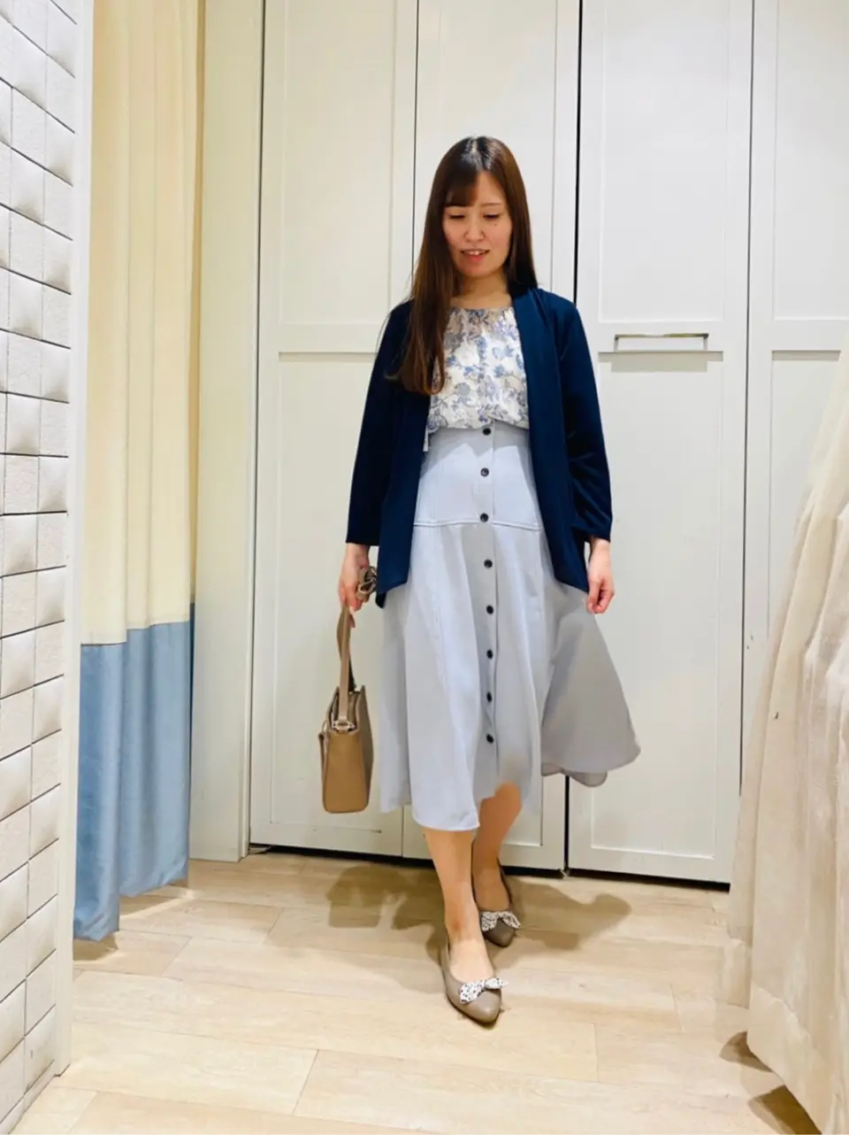 ANY SIS スタッフ コーディネート画像