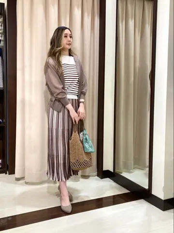 ANY SIS STAFF コーディネート画像