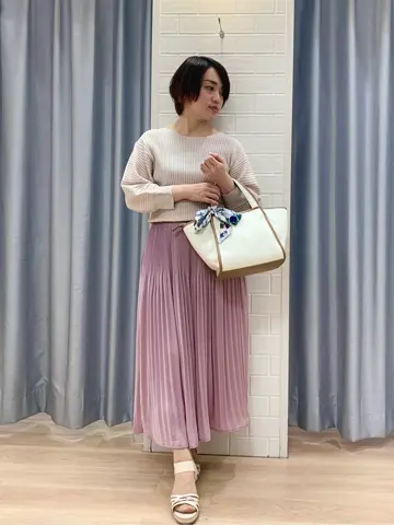 ANY SIS 丸岡 コーディネート画像