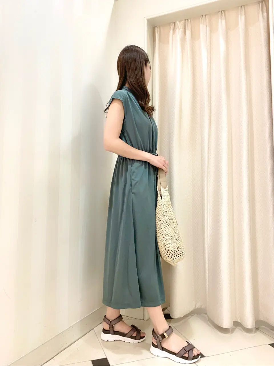 ANY SIS 金井 コーディネート画像