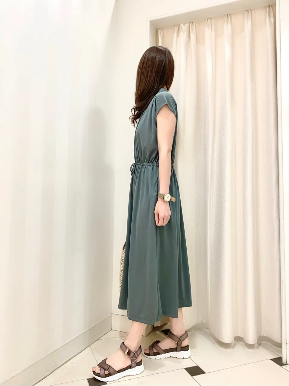 ANY SIS 金井 コーディネート画像