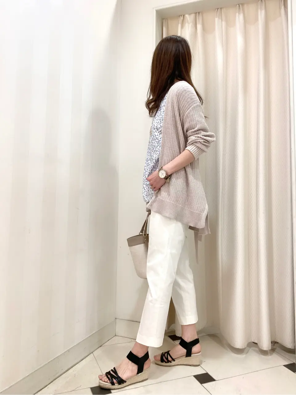 ANY SIS 金井 コーディネート画像