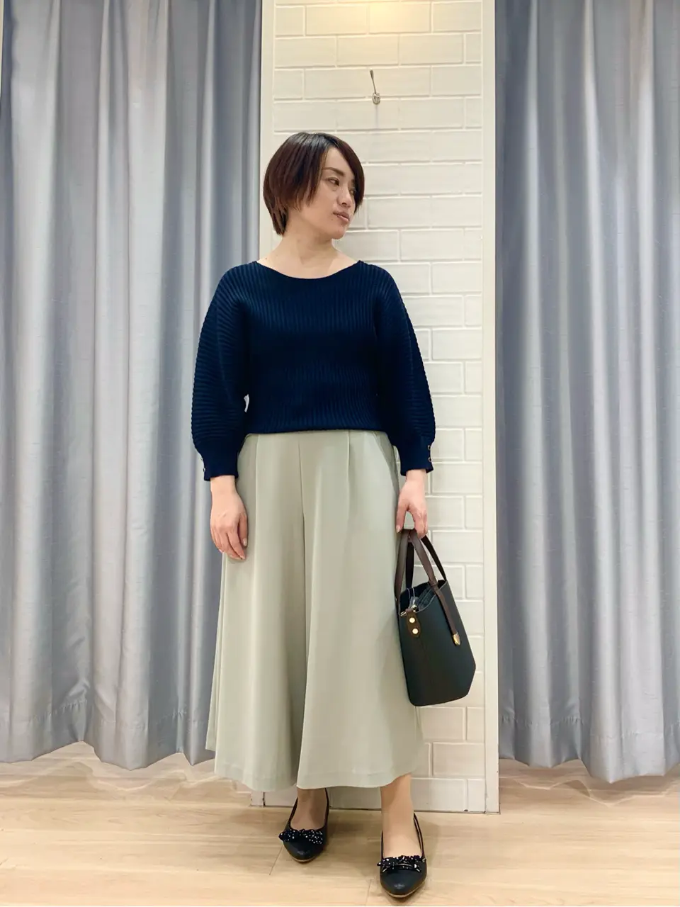 ANY SIS 丸岡 コーディネート画像