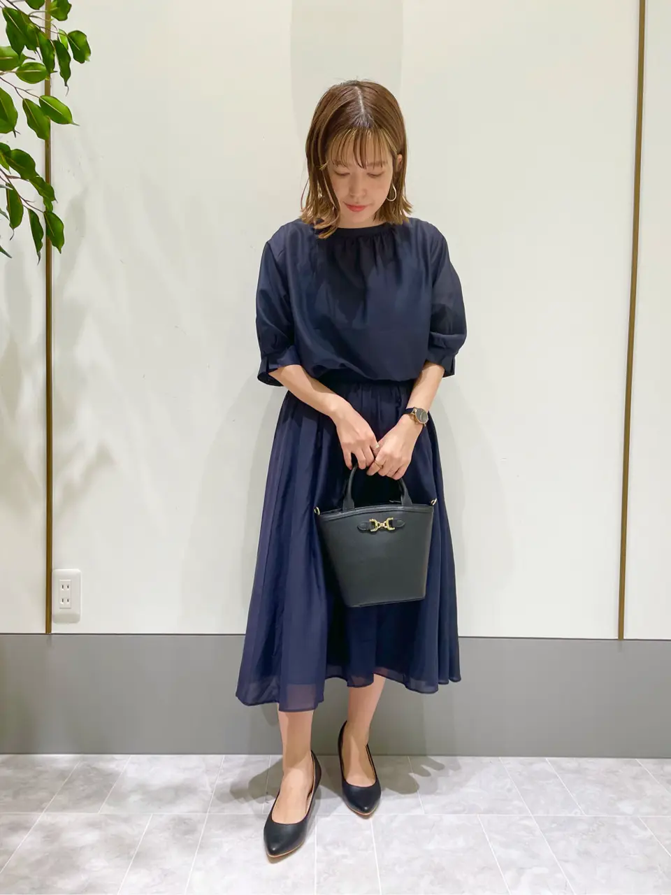 ANY SIS スタッフ コーディネート画像