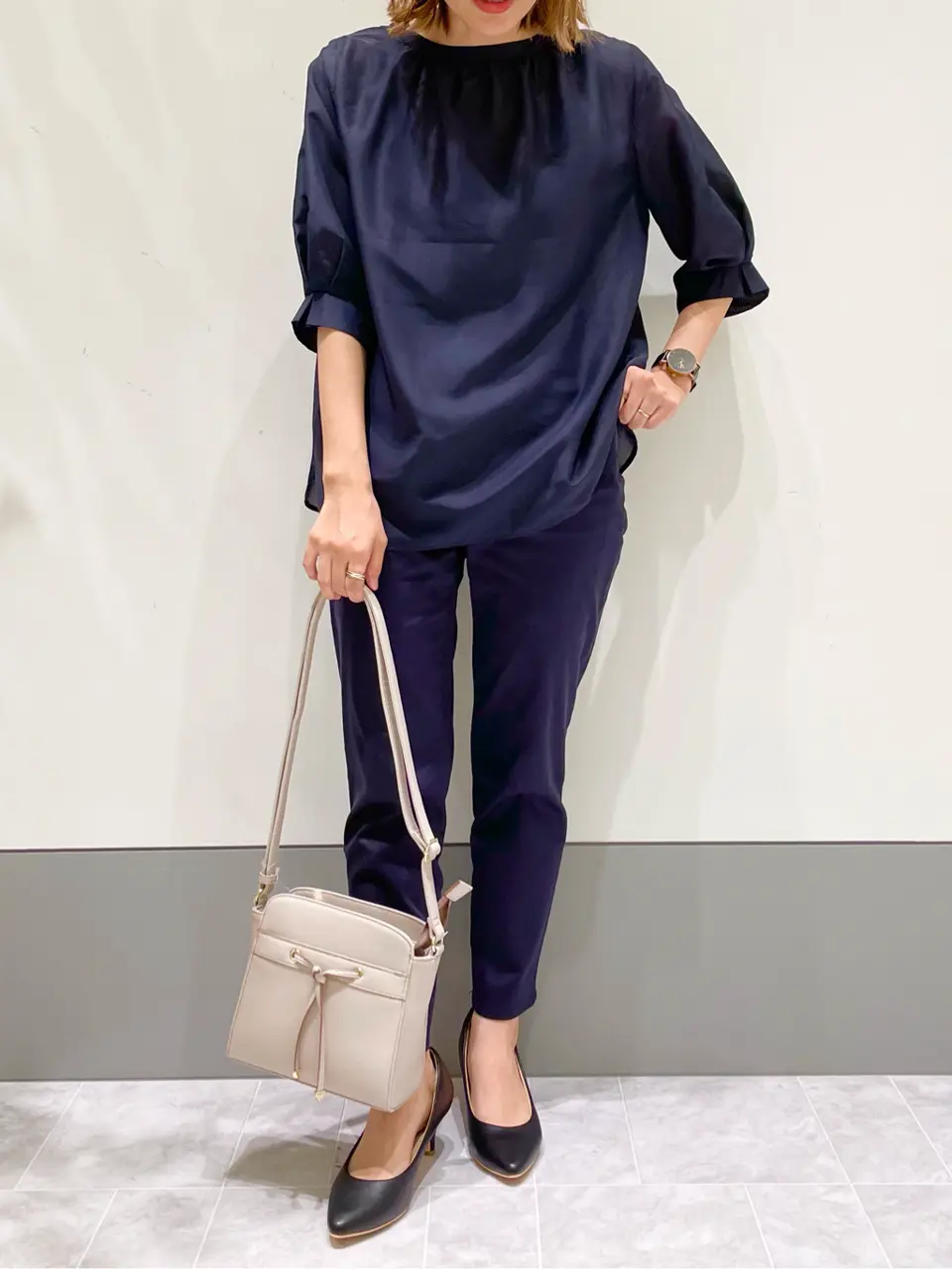 ANY SIS スタッフ コーディネート画像