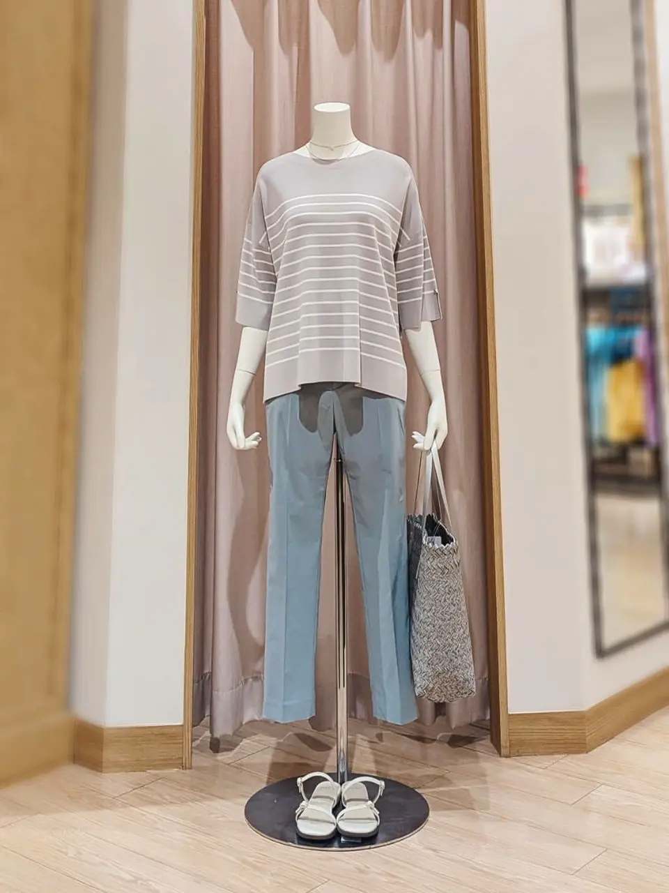 ANY SIS 岩田 コーディネート画像