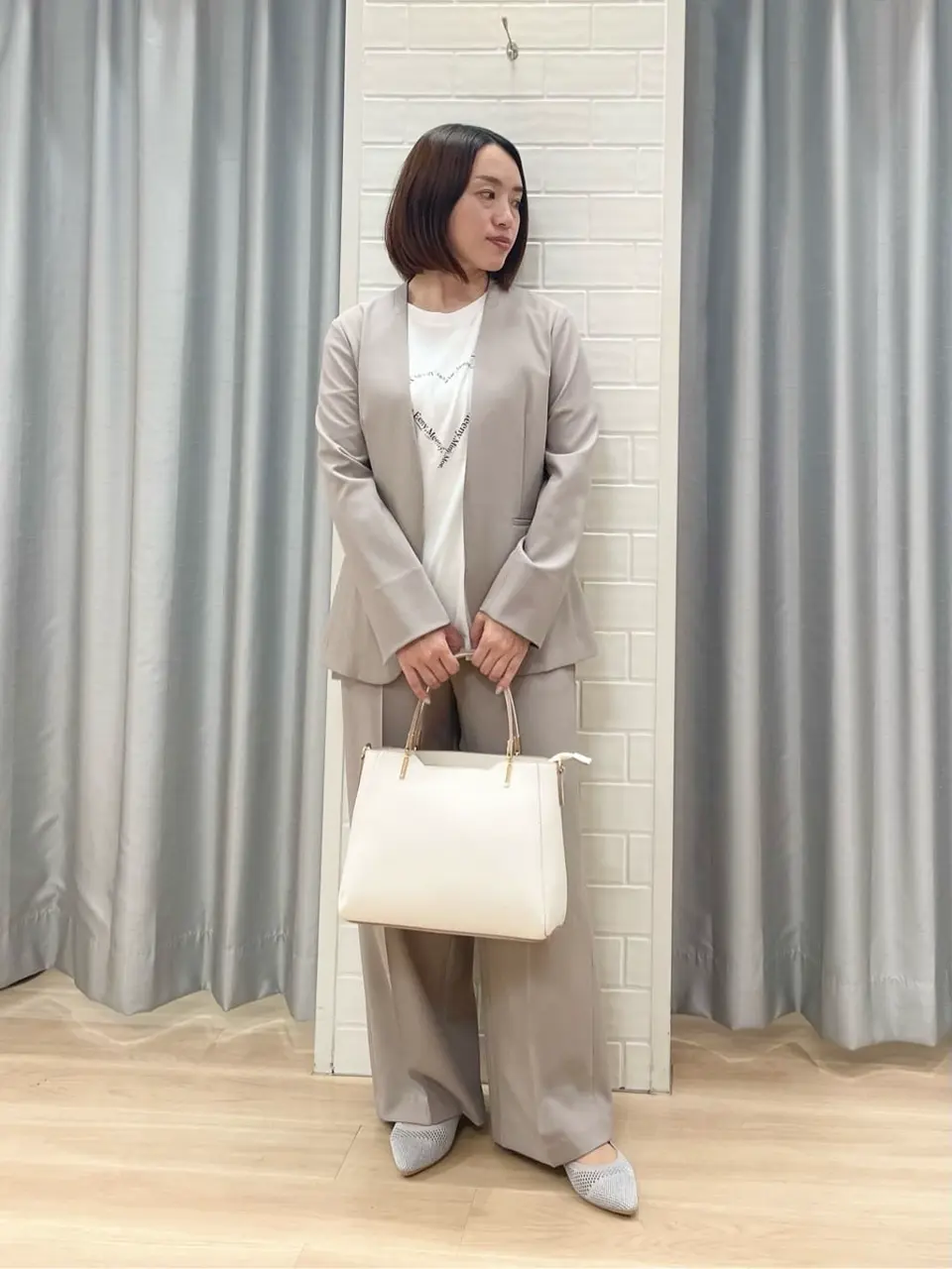 ANY SIS 丸岡 コーディネート画像