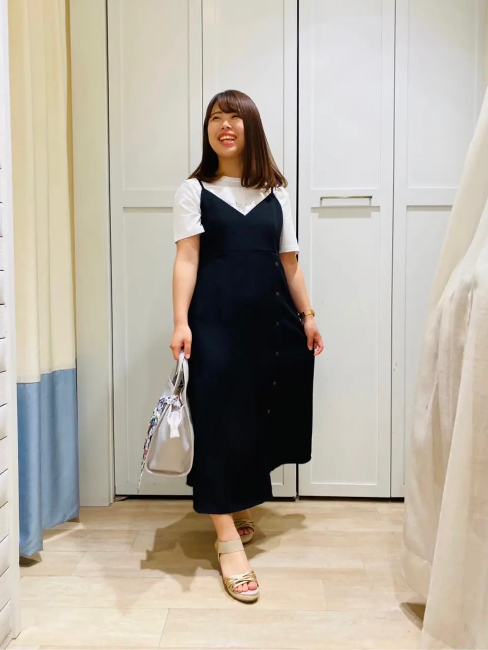 ANY SIS スタッフ コーディネート画像