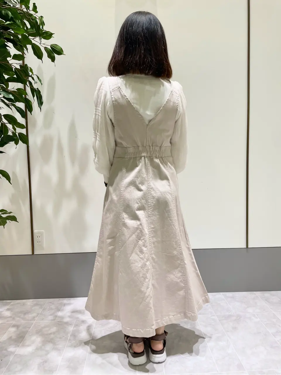 ANY SIS スタッフ コーディネート画像