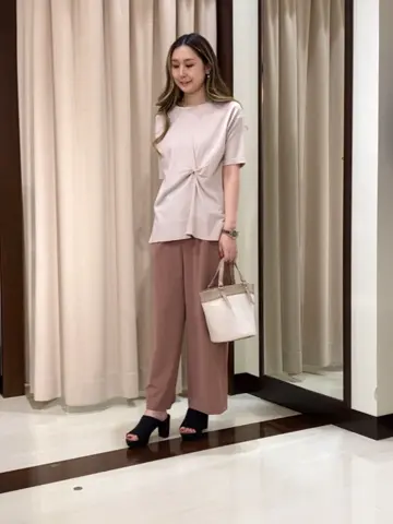 ANY SIS STAFF コーディネート画像