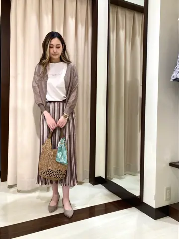 ANY SIS STAFF コーディネート画像