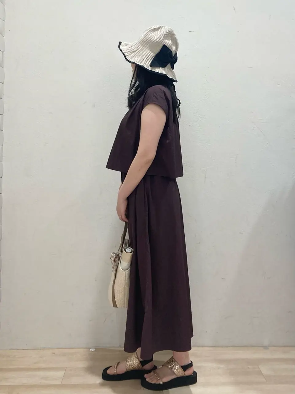 ANY SIS 川根　彩 コーディネート画像