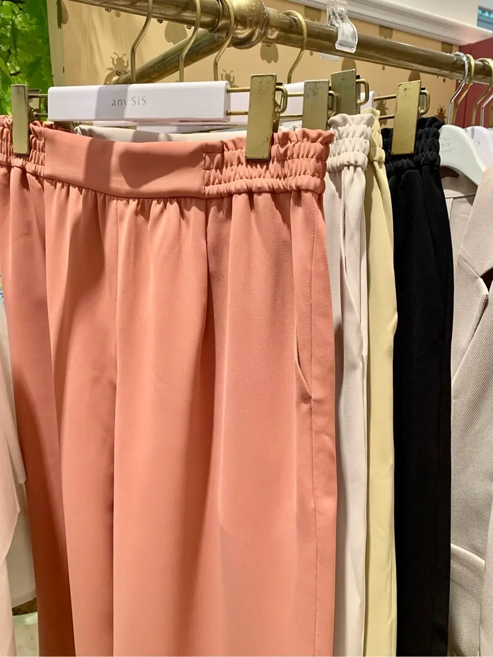 ANY SIS MIHO コーディネート画像