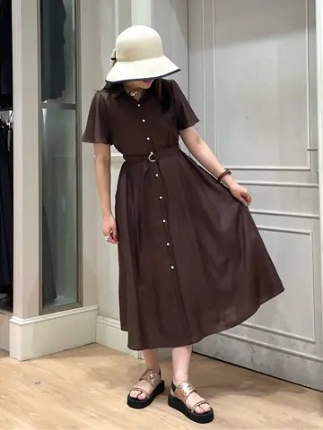 ANY SIS erika コーディネート画像