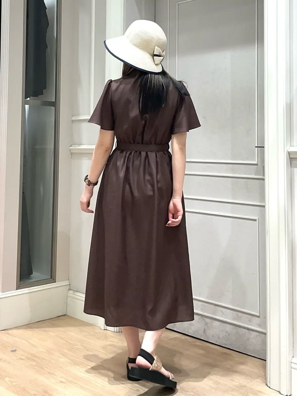 ANY SIS erika コーディネート画像