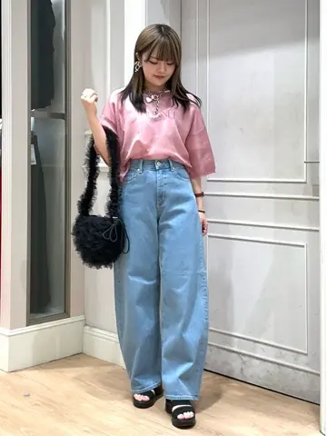 ANY SIS erika コーディネート画像