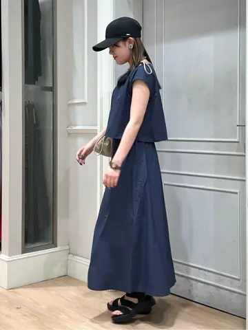 ANY SIS erika コーディネート画像