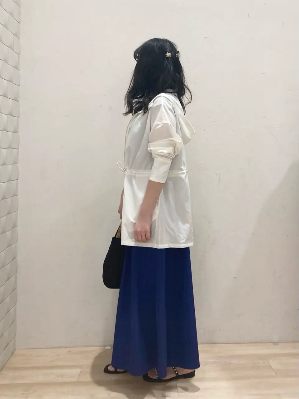 ANY SIS 川根　彩 コーディネート画像