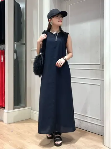 ANY SIS erika コーディネート画像