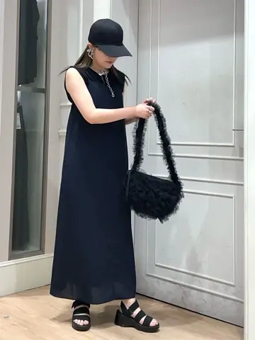 ANY SIS erika コーディネート画像